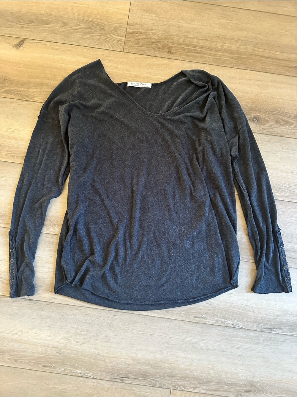 Free People V Neck Long Sleeve Charcoal Knit Top Women Size L